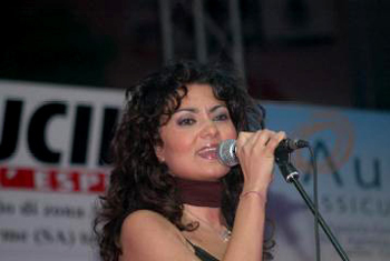 Manuela Rufolo, cantautrice contursana